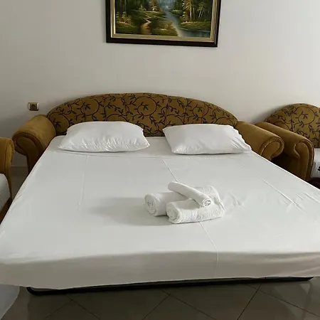 Apartment Grazioso Bilocale Con Veranda *